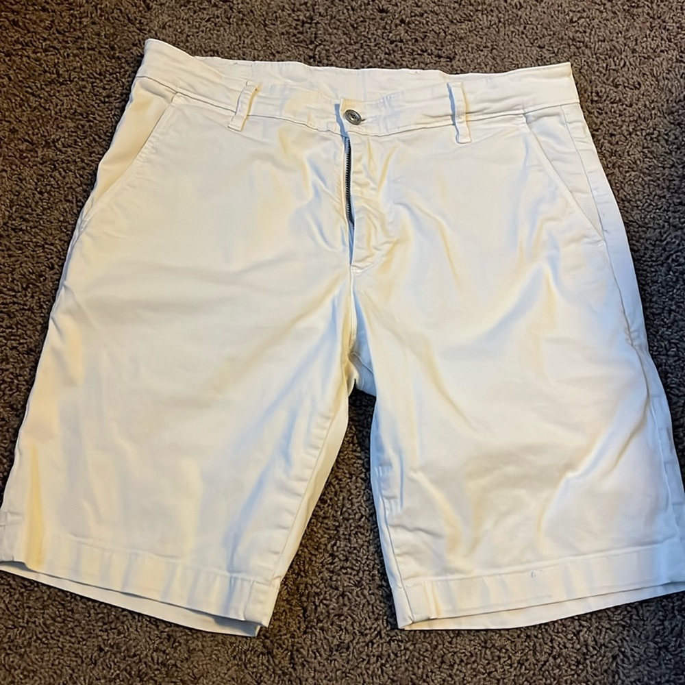AG Men’s Shorts 32R Off-White
